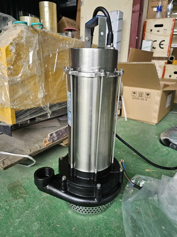 Bơm tõm và cổ xả nối ống